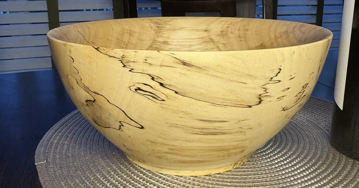 Spalted Maple Bowl — Bold Zone Lines, Mineral Staining, and a 10-Inch Wide Form