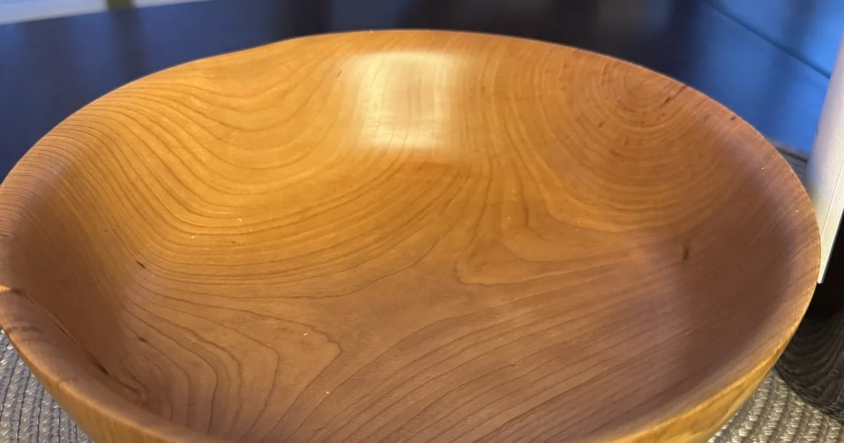 Cherry Wood Bowl — Honey-Amber Grain for Table or Kitchen