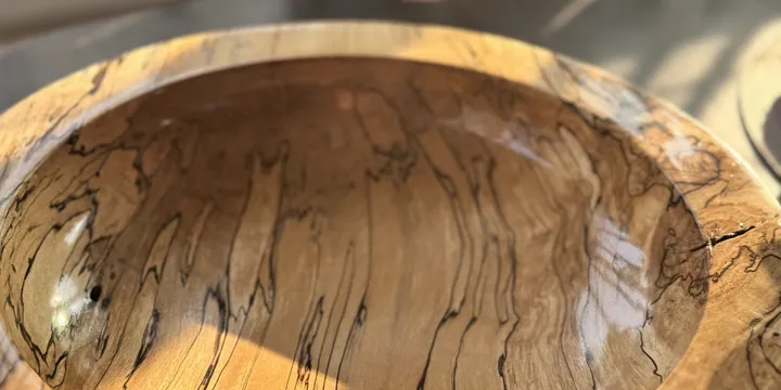 14-Inch Spalted Maple Wide-Rim Bowl — Bold Fungal Zone Lines & Natural Figure