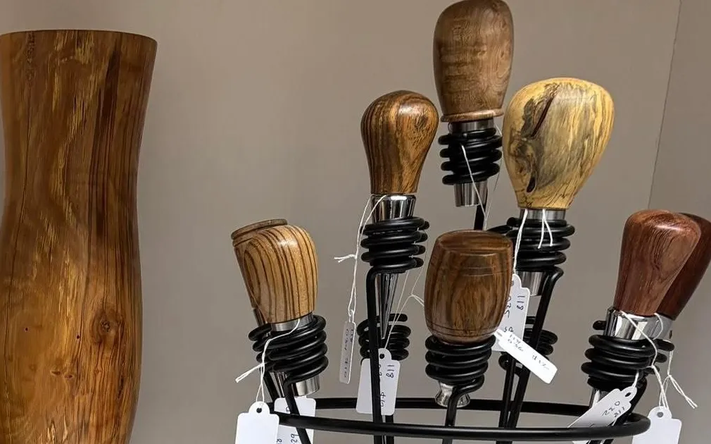 Hand-Turned Wood Bottle Stoppers — A Fast, Sellable Lathe Project