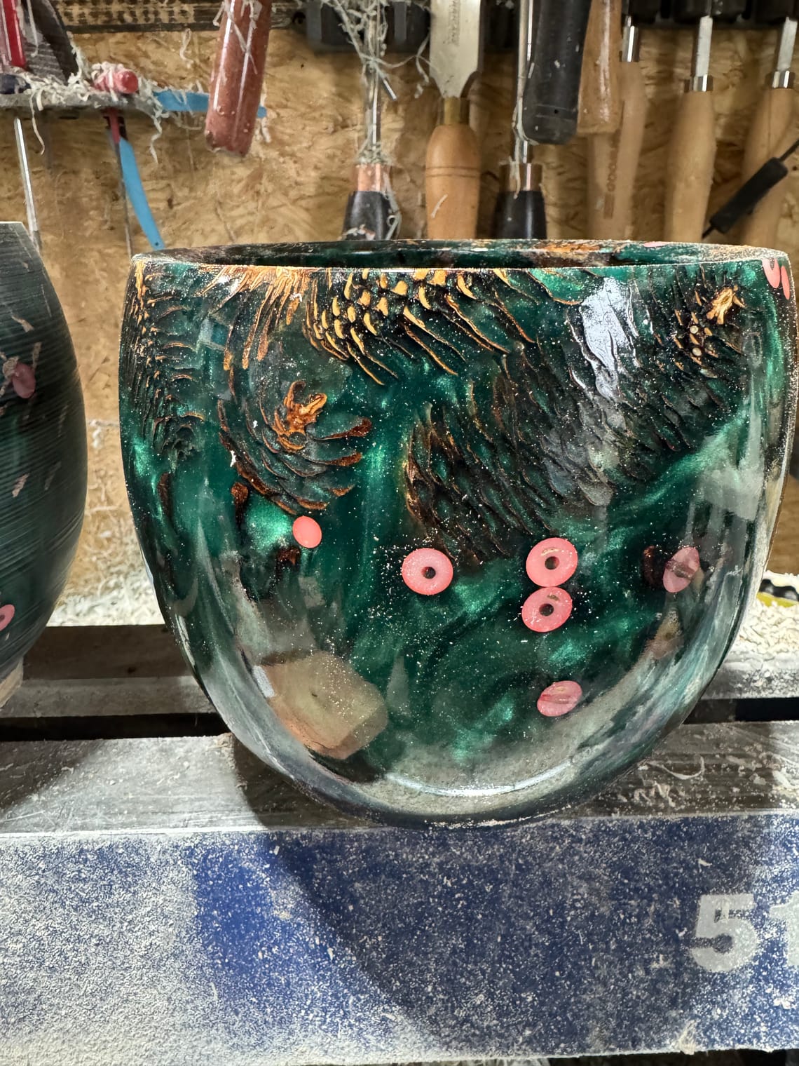 Nature's Artistry Meets Modern Craft: A Resin and Pinecone Bowl